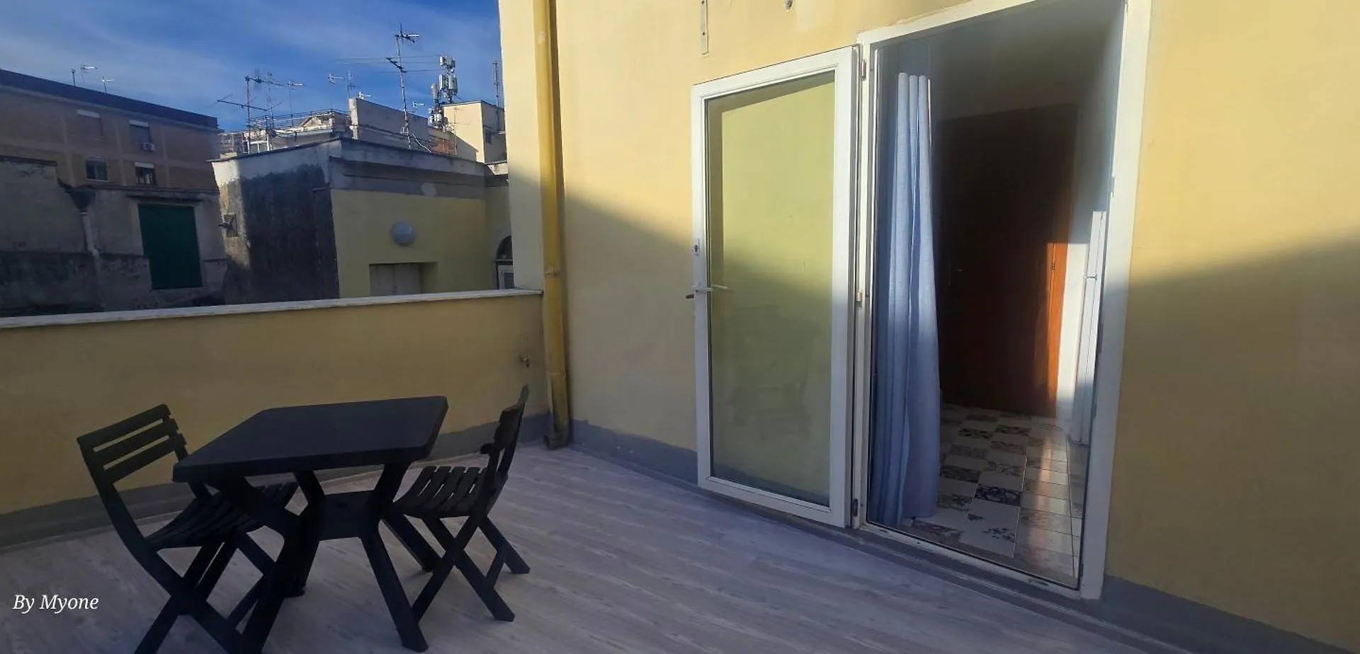 Aparthotel Appartamenti La Dimora Di Parthenope Centro Storico Naples Italy