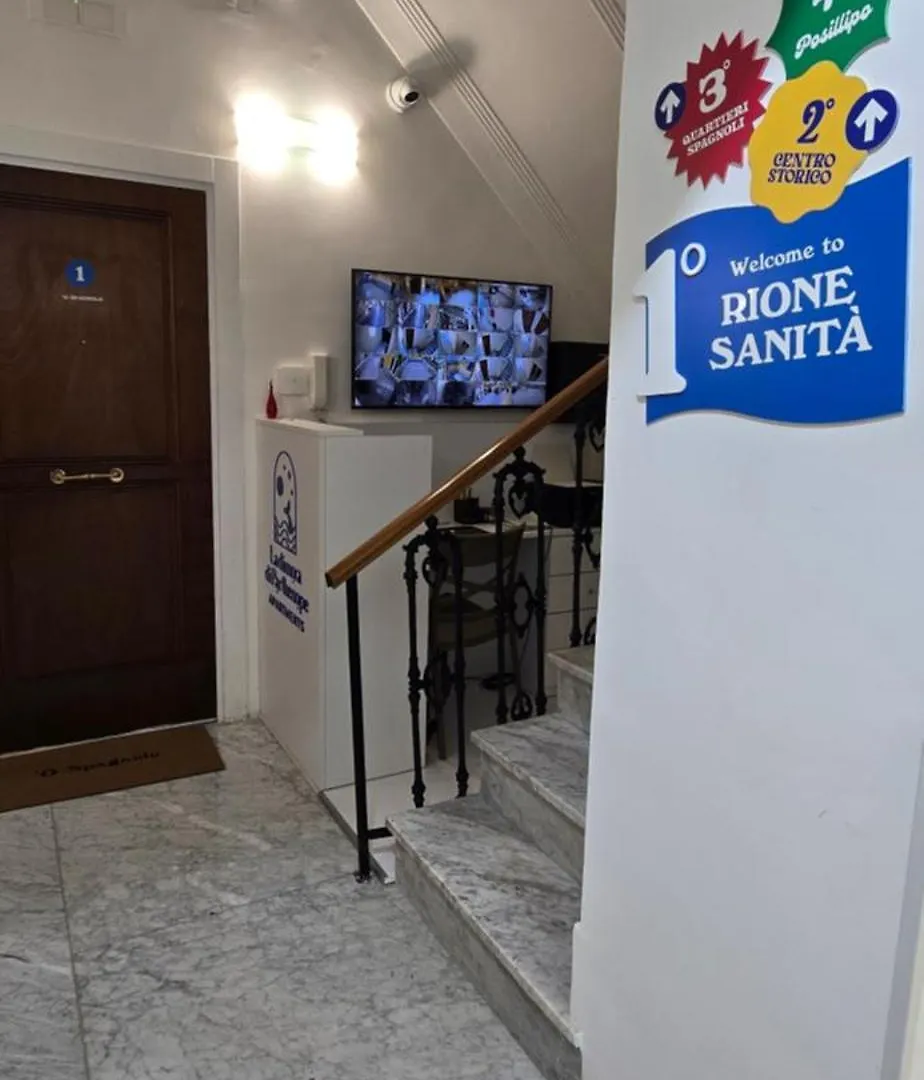 Appartamenti La Dimora Di Parthenope Centro Storico Neapel Lägenhetshotell