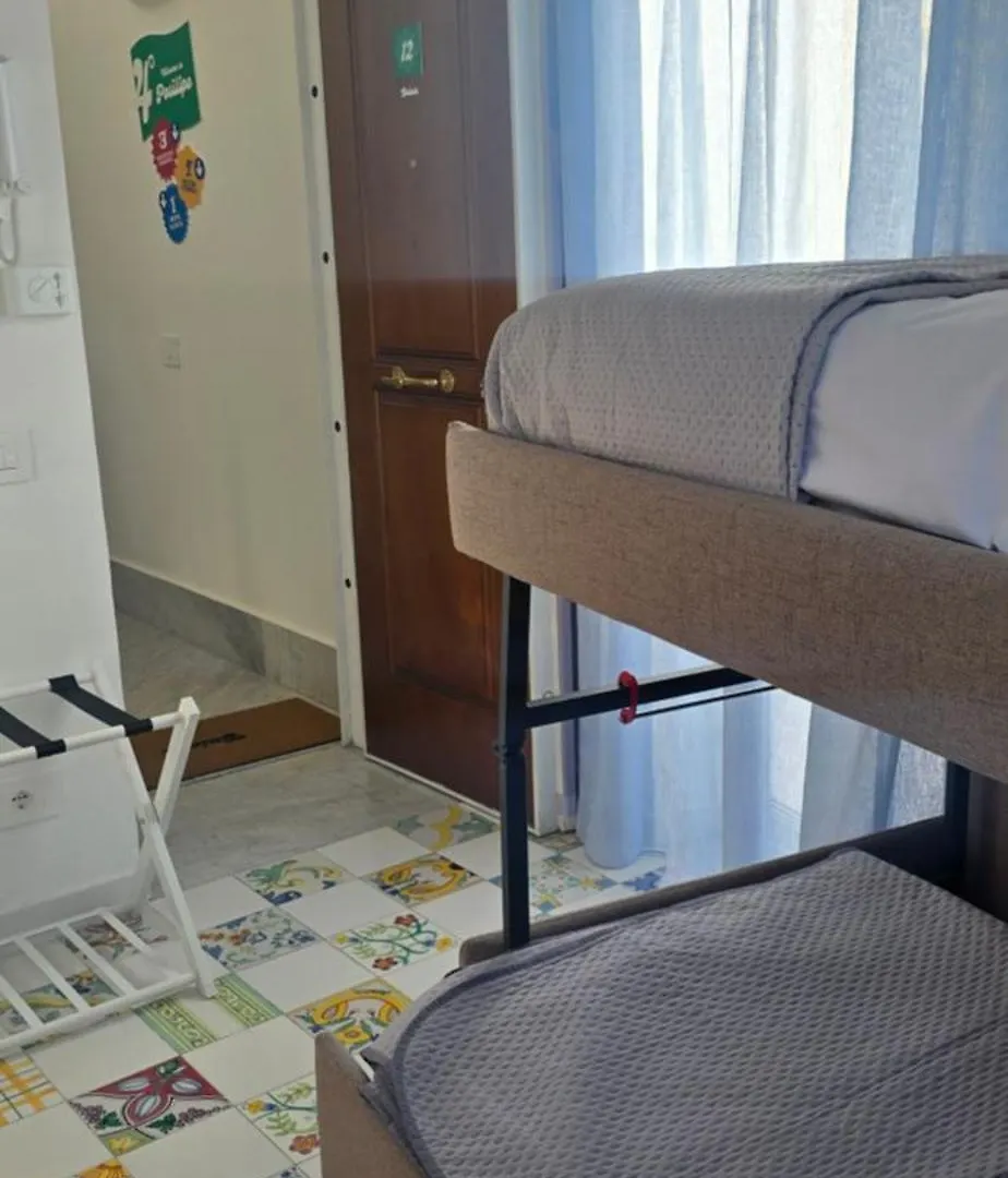 Aparthotel Appartamenti La Dimora Di Parthenope Centro Storico Naples
