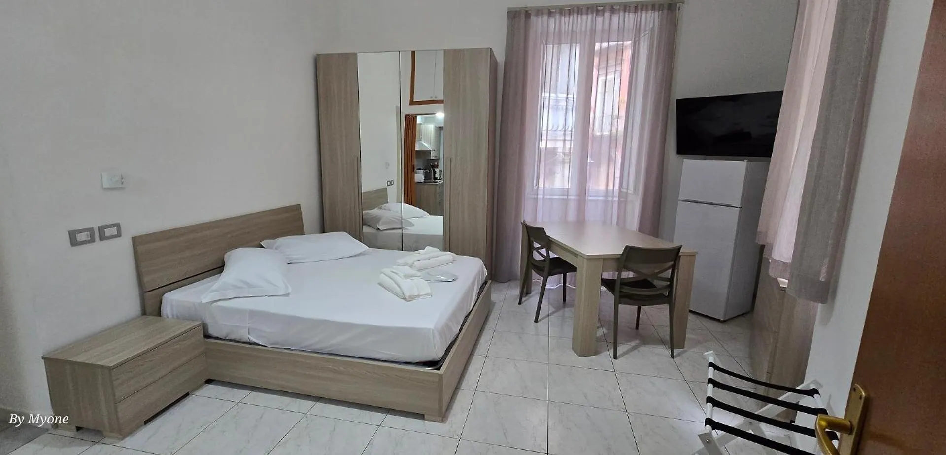 Aparthotel Appartamenti La Dimora Di Parthenope Centro Storico Naples
